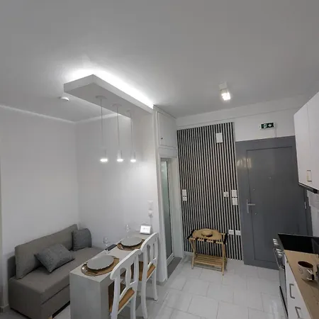 Pixel Palace Apartman *